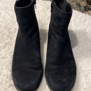 Womens Anne Kline solid black suede zipper ankle fashion boots size 10